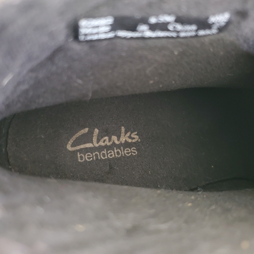 Clarks Bendables Suede Lace Up Block Heel Ankle Bootie - Picture 9 of 10